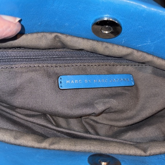 Marc Jacobs  Marc by Marc Satchel Crossbody bag  smooth leather  bright blue EUC - Picture 16 of 17